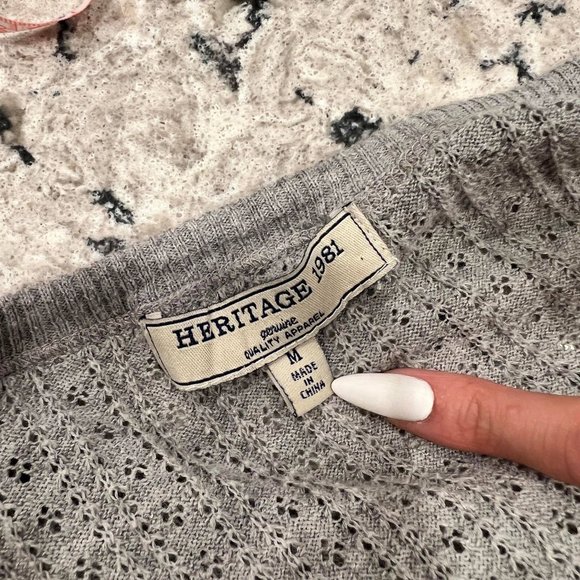Heritage 1981 - Light Grey Cardigan, 3/4 Sleeve Style - Medium - Picture 4 of 4